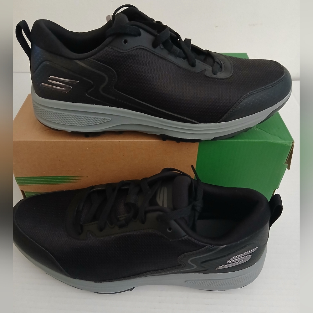 Skechers Go Golf Shoe Torque Sport 2 Mens Size 9.5 Relaxed Fit Black/White New
